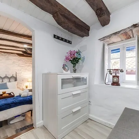 Charming Seaside Escape In Picturesque Cudillero